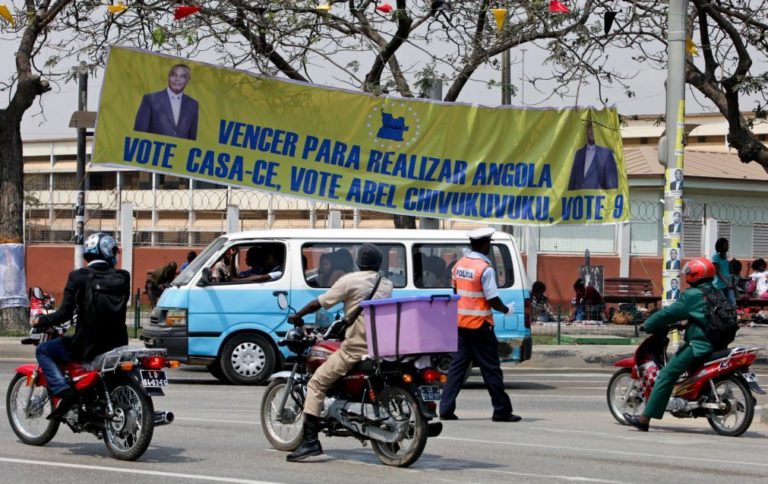PIB angolano cresceu entre 0,1% e 0,6% no ano passado - Archer Mangueira
