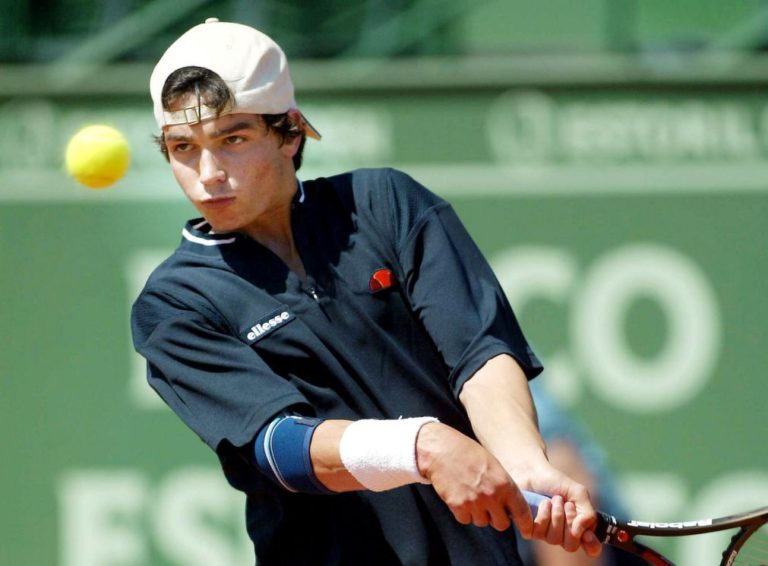 Diogo Rocha torna-se o primeiro português no quadro principal de um Masters de padel
