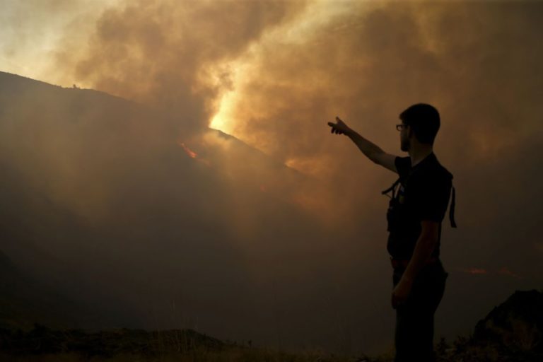 Incêndio no concelho de Arouca em fase de resolução
