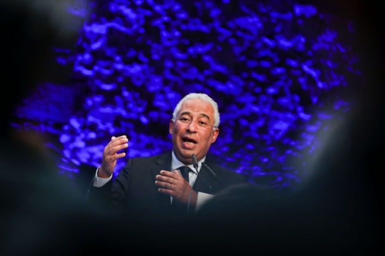 António Costa hoje no Luxemburgo acompanhado dos ministros da Economia e Ciência