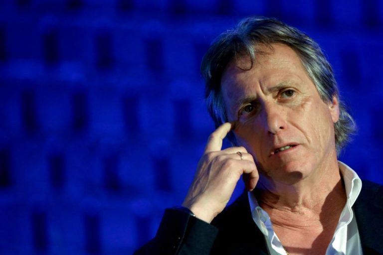 Jorge Jesus acredita que apesar dos 'mind games' será amigo de Rui Vitória