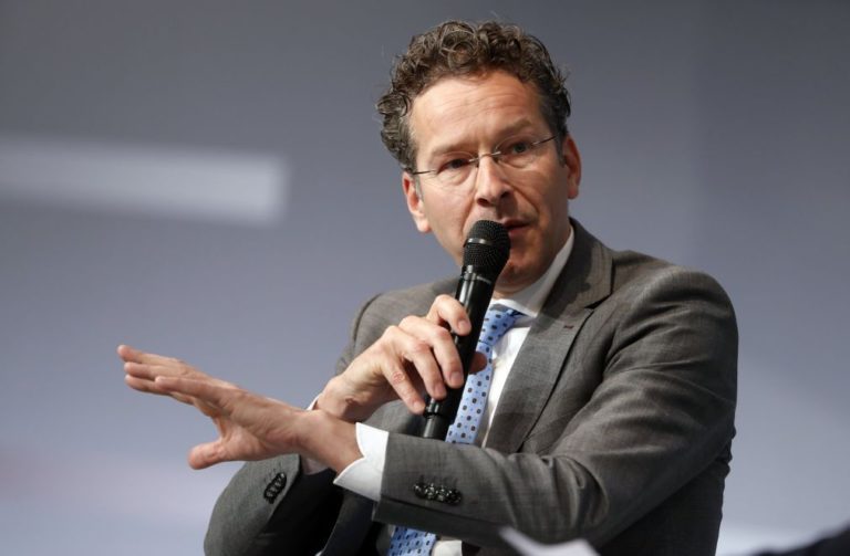 Crédito malparado e Grécia na agenda do primeiro Eurogrupo após polémica com Dijsselbloem