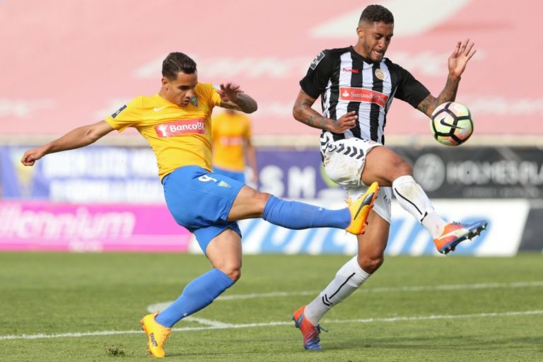 Nacional vence Estoril-Praia e mantém-se na luta pela manutenção