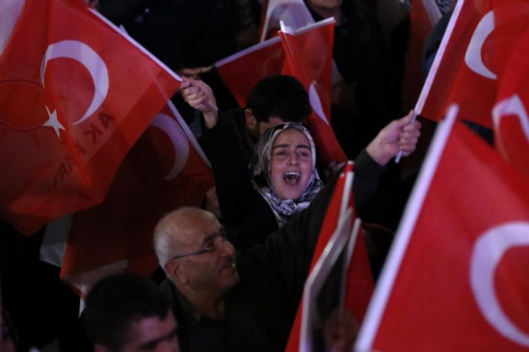 Estado de emergência na Turquia foi prolongado em mais três meses