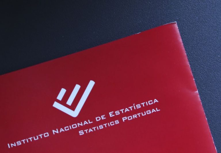 Défice de 2016 revisto em baixa para 2,0% do PIB - INE