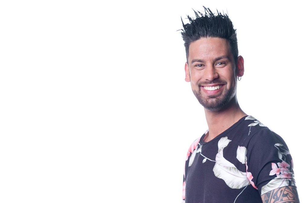 Internet em choque: “Bruno Esteves faleceu”