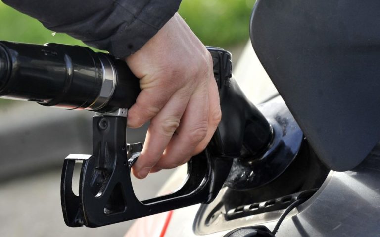 Preços da gasolina e gasóleo descem hoje em Moçambique, gás doméstico aumenta