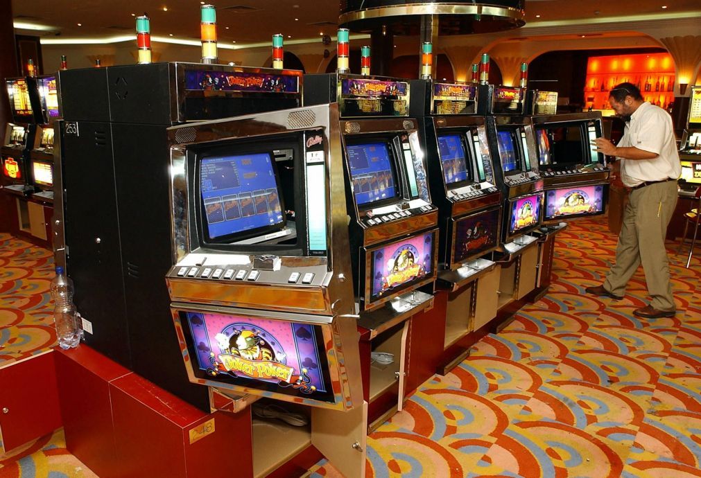 Receitas dos casinos de Macau subiram 16,3% em abril