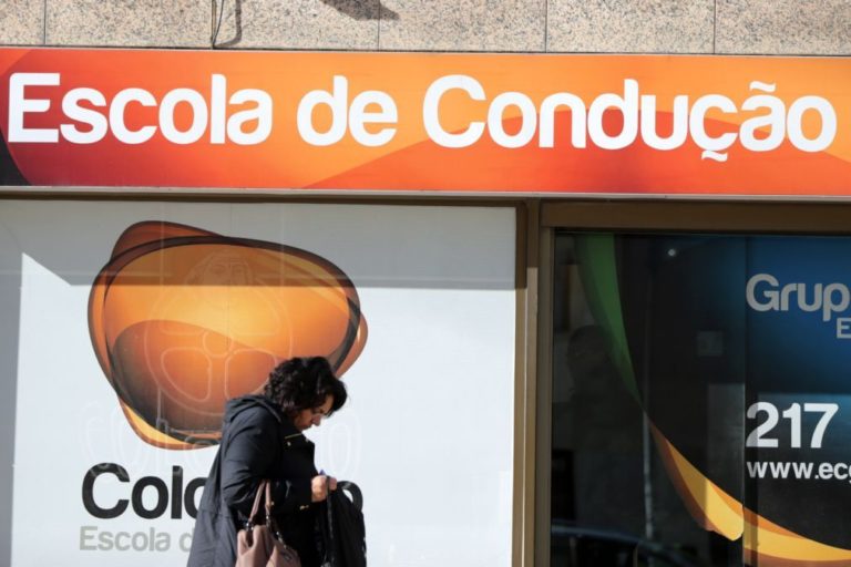 Atestados para cartas de condução passam hoje a ser eletrónicos