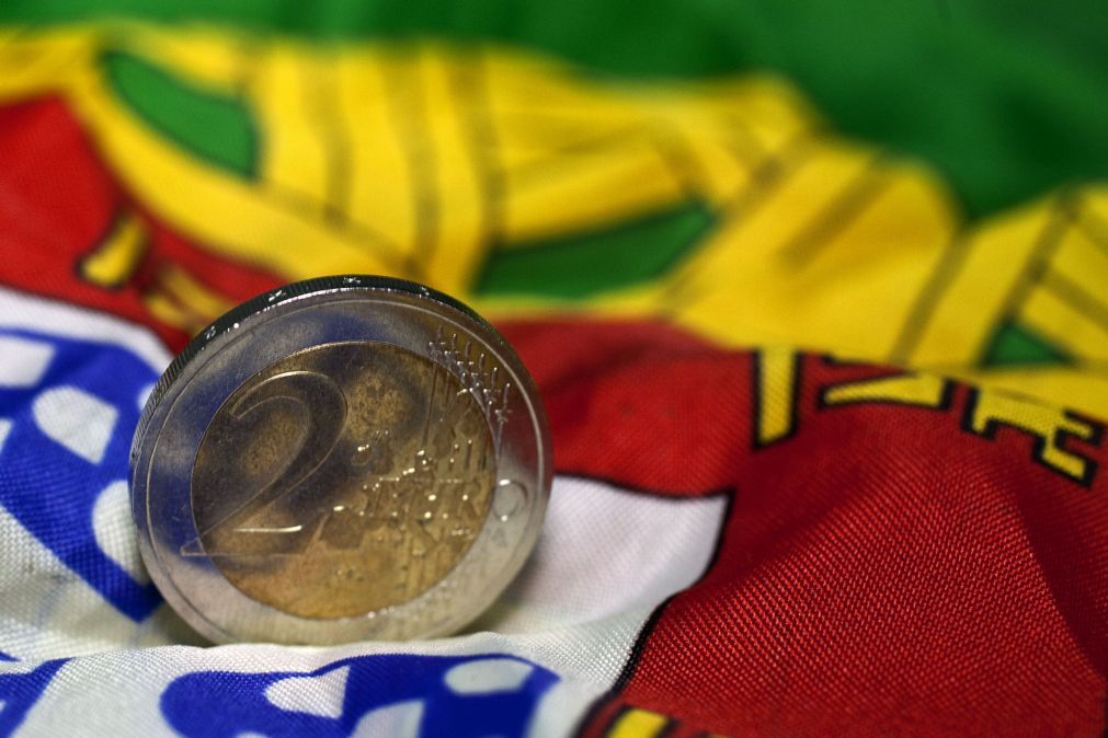 Bruxelas recomenda encerramento do procedimento por défice excessivo a Portugal