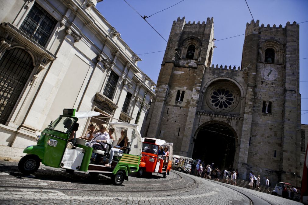 PS quer Governo a descentralizar e diversificar oferta turística em Portugal