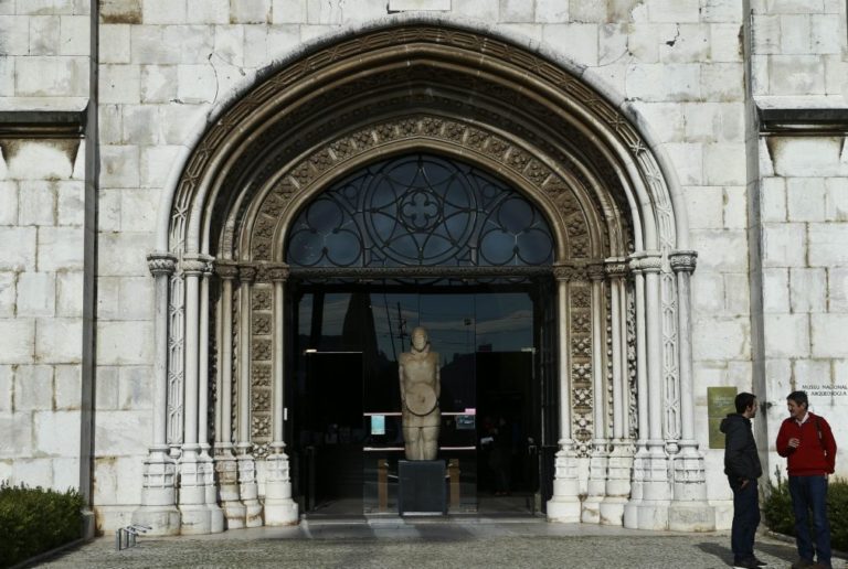 Loulé mostra-se em sete mil anos de história no Museu Nacional de Arqueologia