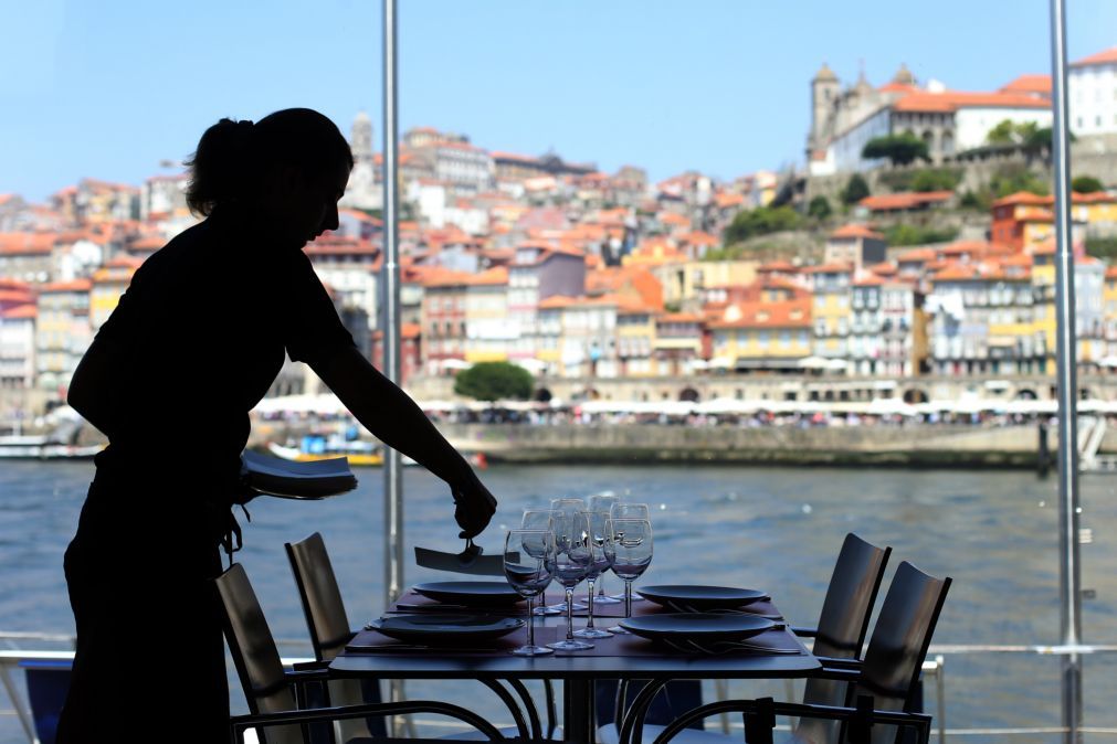 Turistas ficam mais tempo e gastam mais dinheiro no Porto e Norte de Portugal – Estudo