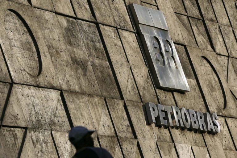 Suspeito no caso Petrobras quer ficar em Espanha com medo de represálias no Brasil