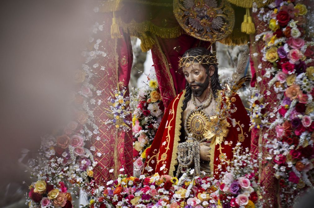 Imagem do Santo Cristo volta a percorrer hoje ruas de Ponta Delgada, nos Açores