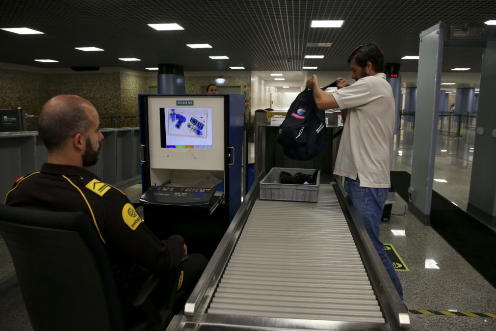 Patrões avisam que greve dos seguranças dos aeroportos dificulta chegada a acordo