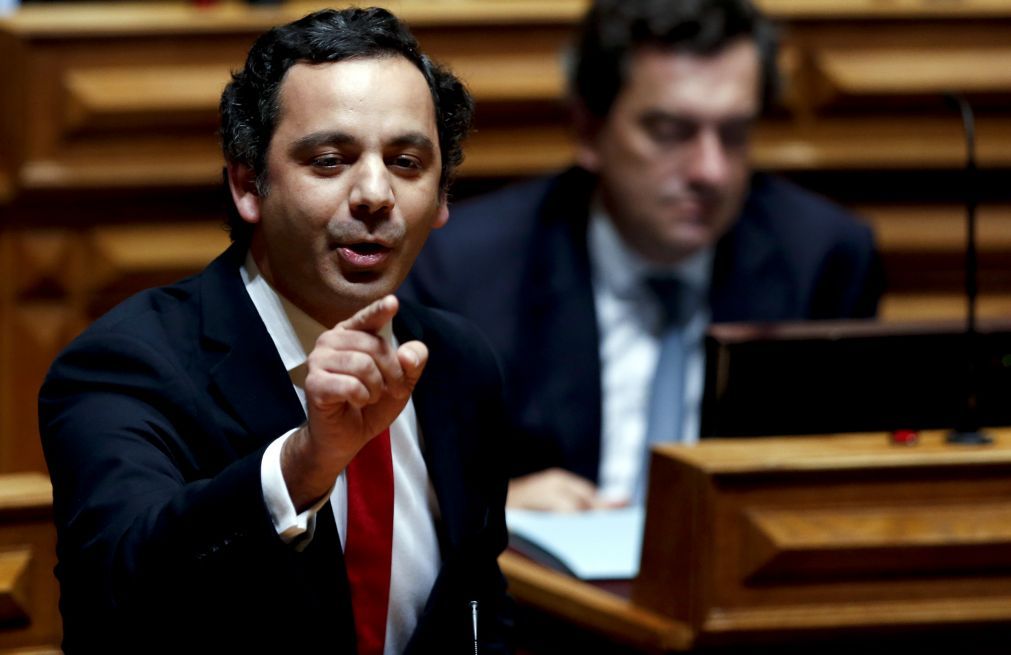 PSD quer reforçar poder dos órgãos de gestão das escolas
