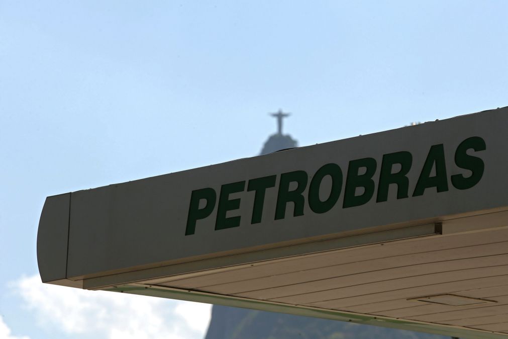 Ex-funcionários da Petrobras alvos de nova fase da operação brasileira Lava Jato