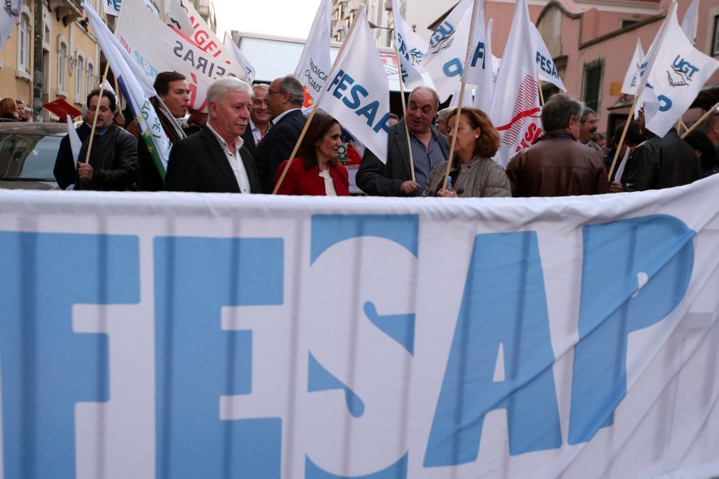 Governo e FESAP negoceiam até julho descongelamento das progressões nas carreiras