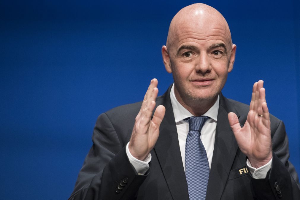Infantino diz que vídeo-árbitro em Portugal é “exemplo e inspiração para todos”