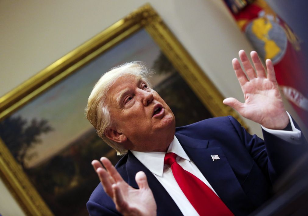 Trump defende paralisação parcial do governo dos EUA para resolver “confusão” no Congresso