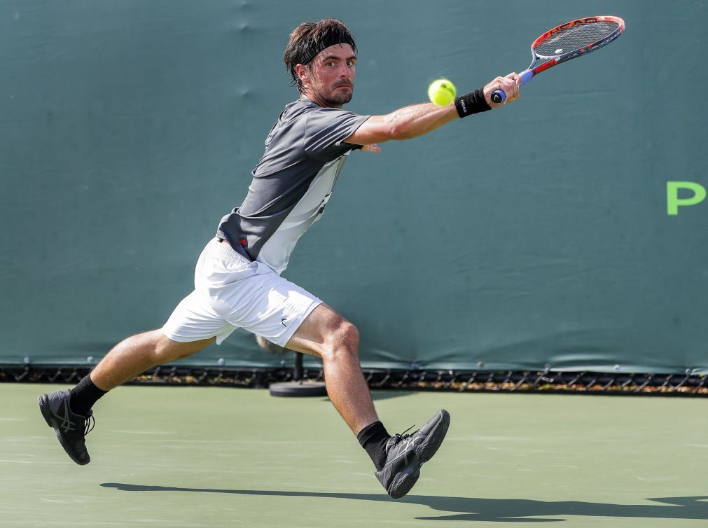 Gastão Elias assegura presença no quadro principal do torneio de Lyon