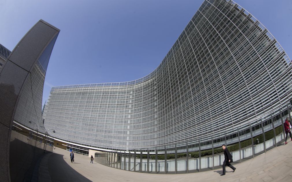 Portugal espera hoje boas notícias de Bruxelas sobre saída do défice excessivo