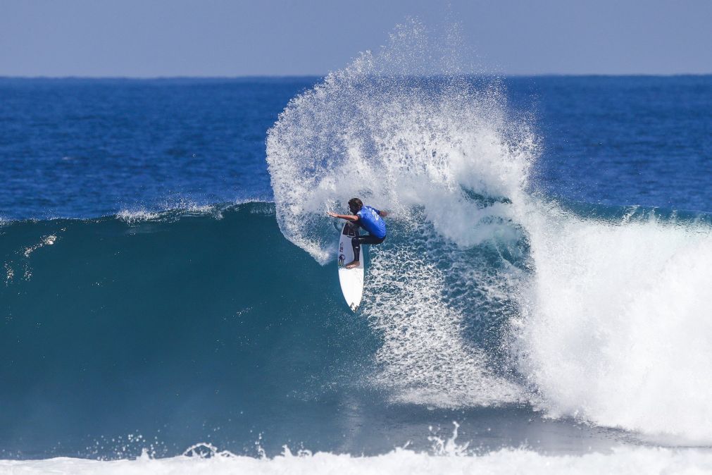 Frederico Morais enfrenta Gabriel Medina e Ethan Ewing no Rio de Janeiro