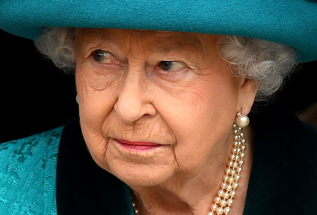 Terror em Manchester: rainha Isabel II condena “ato bárbaro”