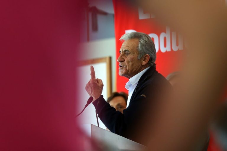 Delegação do PCP reunida com Costa na residência oficial do primeiro-ministro