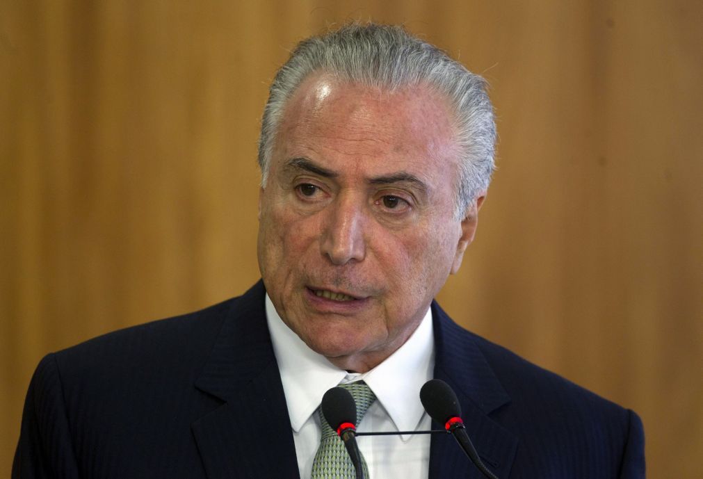 Presidente brasileiro promete cooperação do Brasil a Macron