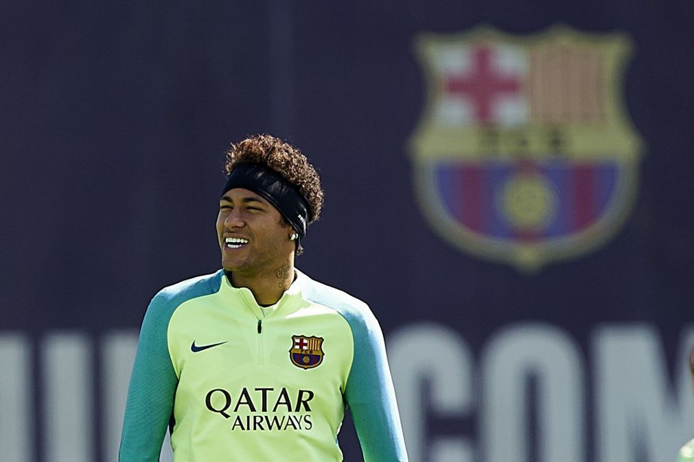 Neymar sem pressa para ganhar a Bola de Ouro