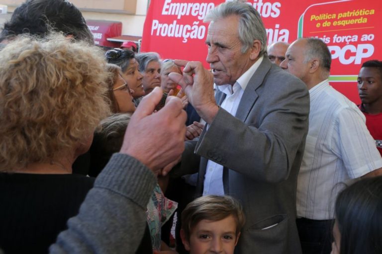 PCP quer gás-botija mais barato já este mês e desconfia de novos concorrentes