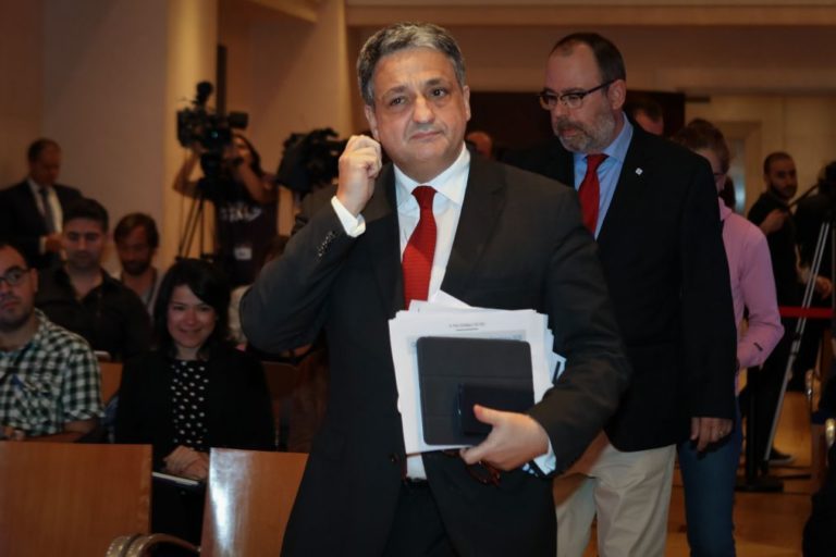 Paulo Macedo admite subida 