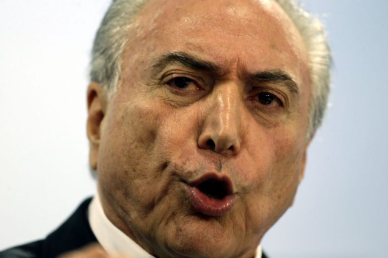 Presidente brasileiro diz ser vítima de 