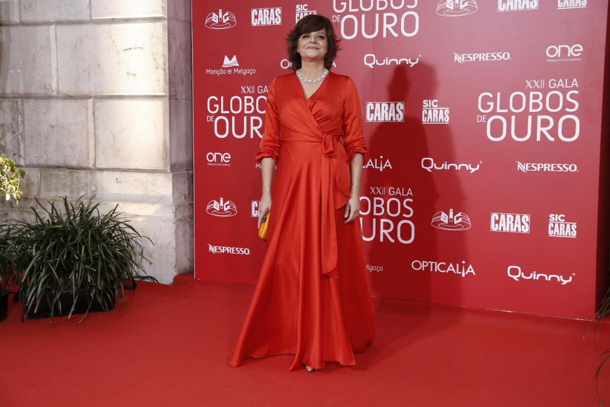 Iva Domingues Surge de cara lavada enquanto revela segredo