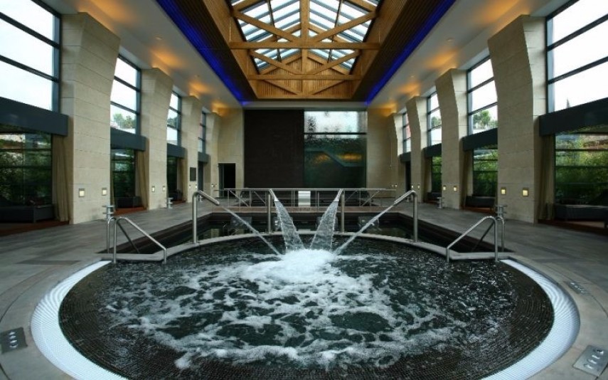 Spas de luxo Com tratamentos a 50%