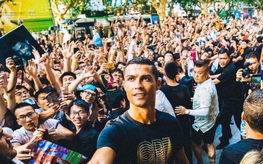 Cristiano Ronaldo Jogador deixa chineses de olhos em bico