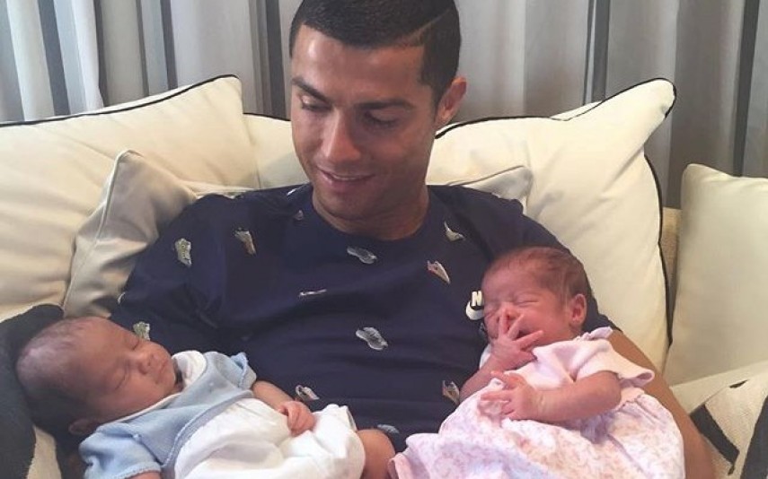 Cristiano Ronaldo Veja como o craque celebrou o nascimento dos gémeos