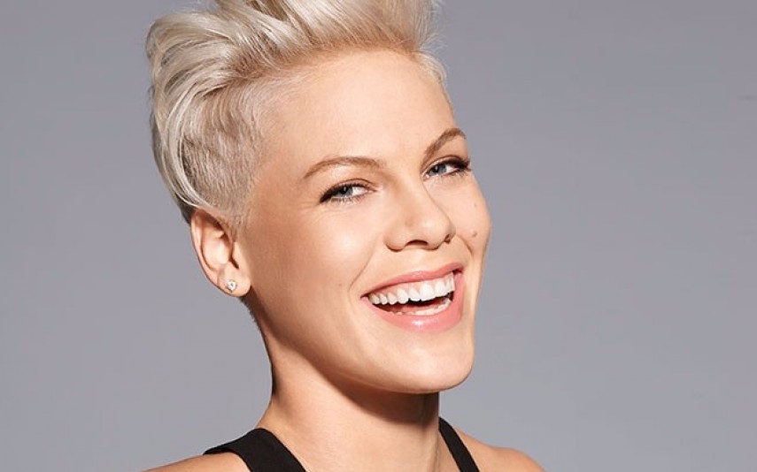 Pink Foto chocante da artista gera polémica entre os seguidores