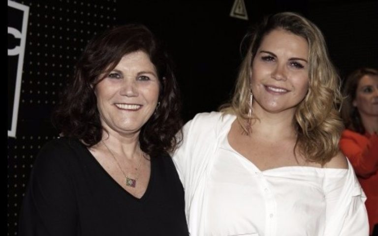 Kátia Aveiro Faz 40 anos e a mãe Dolores preparou uma surpresa!