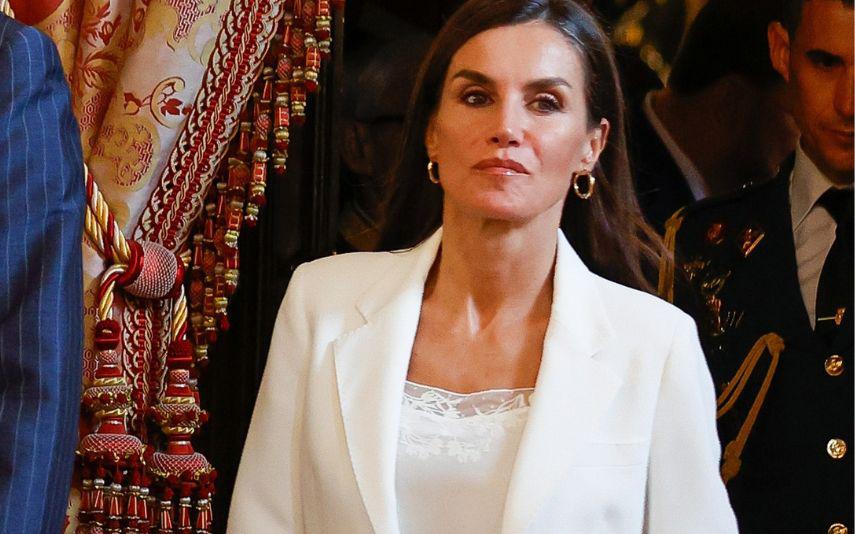 Letízia – O look ‘fora do habitual’ da rainha para uma reunião