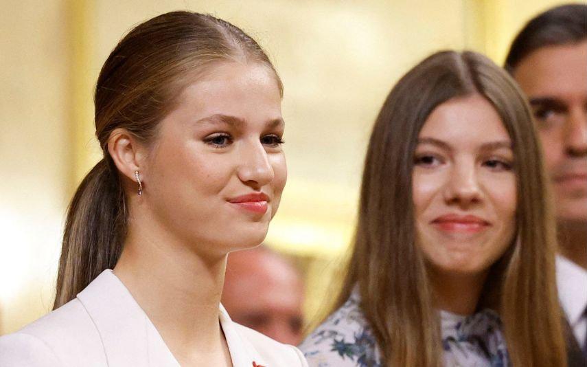 Princesa Leonor e Infanta Sofia Saiba o que diz a caligrafia sobre as irmãs