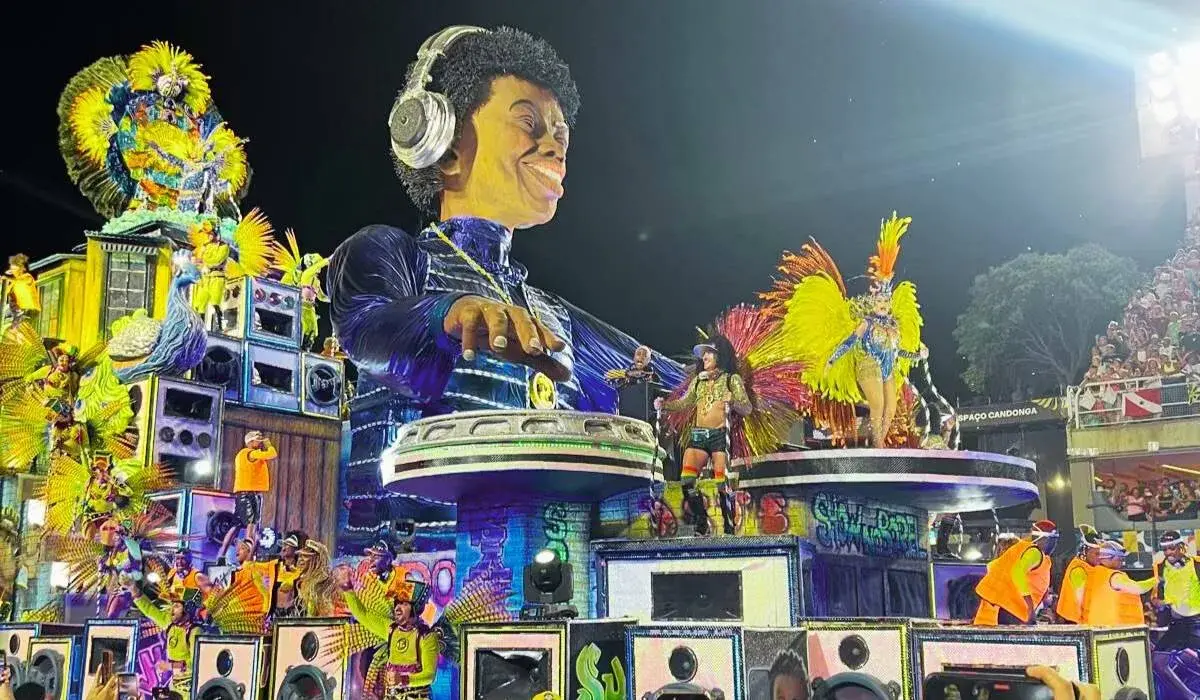 Por que assistir ao carnaval do Rio de Janeiro num Camarote? Nós explicamos