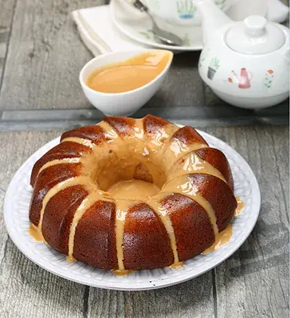 Bolo integral de limão com doce de leite