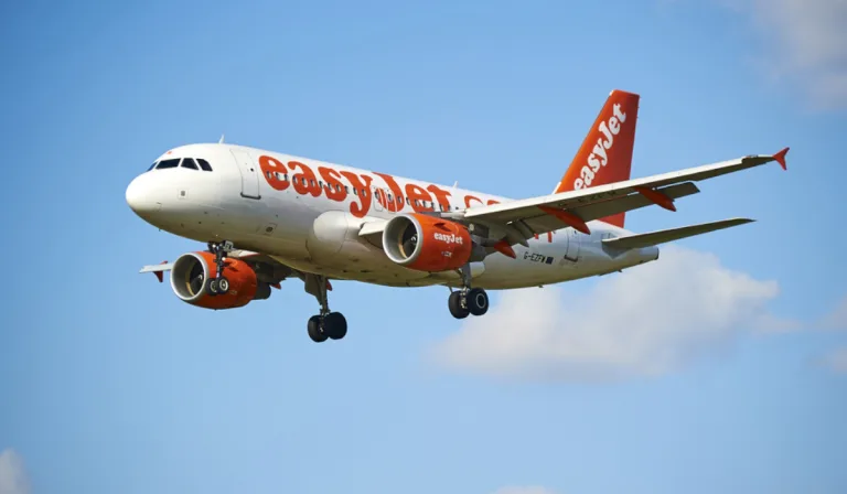 easyJet com mega saldos, mas os lugares são limitados
