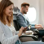 Logotipo O lado perigoso do Wi-Fi grátis nos aviões que ninguém lhe conta