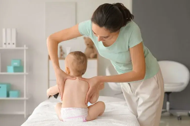 Osteopatia para bebés: Solução para cólicas e choro