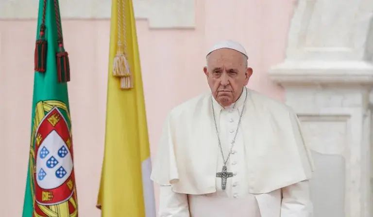 Papa Francisco, líder da Igreja Católica, morreu aos 88 anos