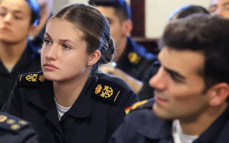 Princesa Leonor – Longe, emociona ao deixar mensagem à irmã: “Estou muito orgulhosa…”